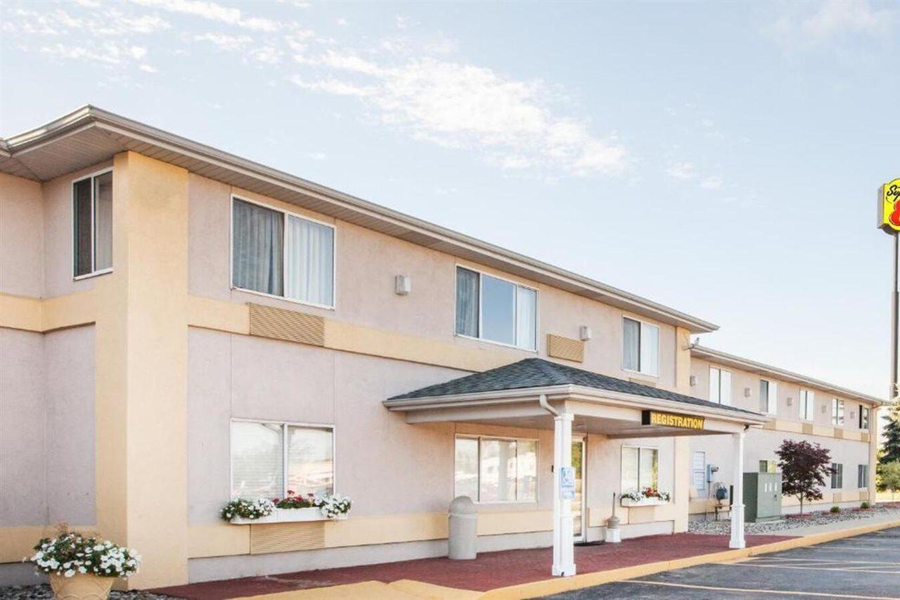 מלון Super 8 By Wyndham Ionia Mi מראה חיצוני תמונה