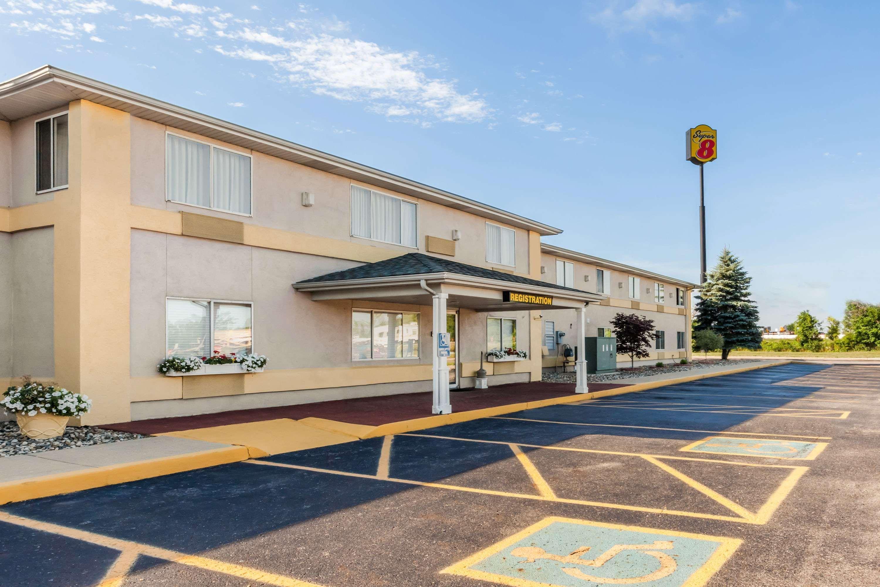 מלון Super 8 By Wyndham Ionia Mi מראה חיצוני תמונה