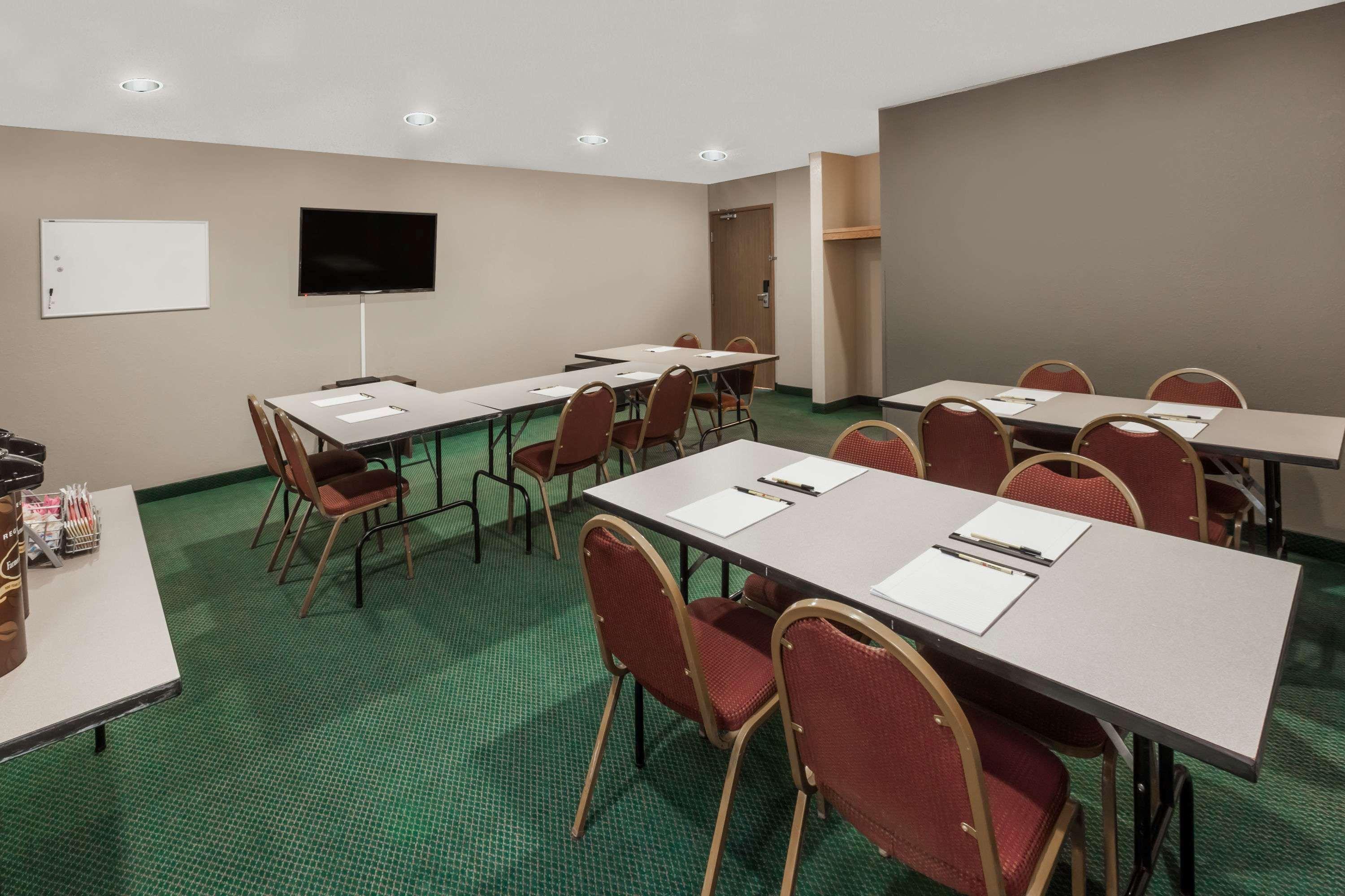 מלון Super 8 By Wyndham Ionia Mi מראה חיצוני תמונה